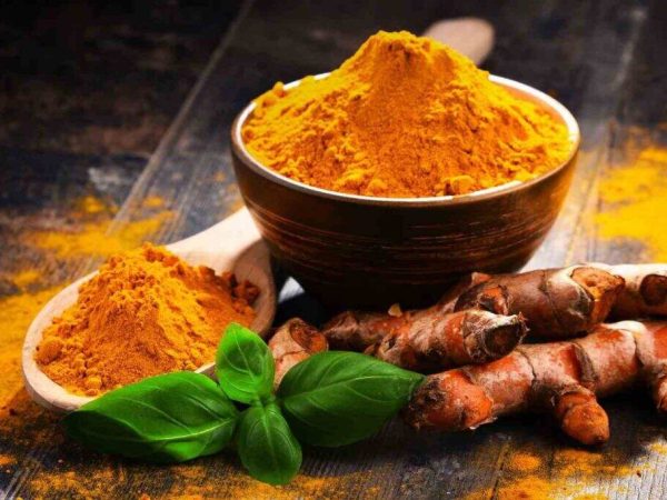 turmeric-powder2-1536x1025-2-1024x683 (1)